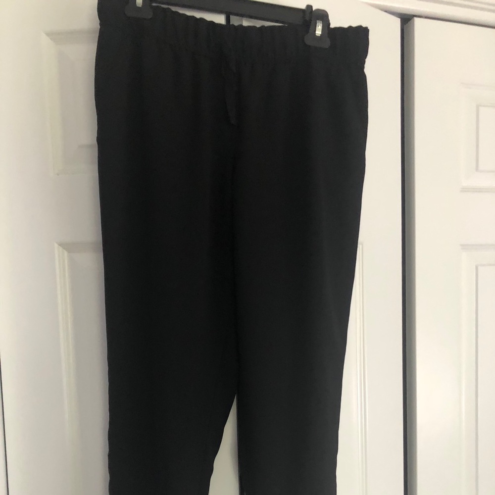 Black cropped pants (sinched bottom cuffs)
